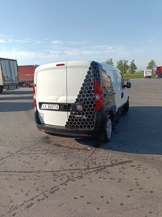 Sprzedam Fiata Doblo Maxi.
