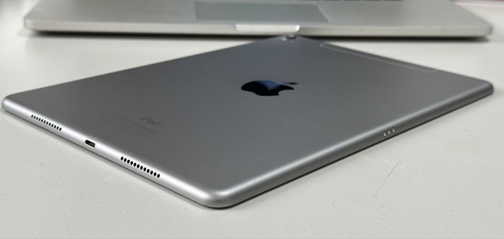 iPad Pro 9.7” 32gb wi-fi + lte A1674