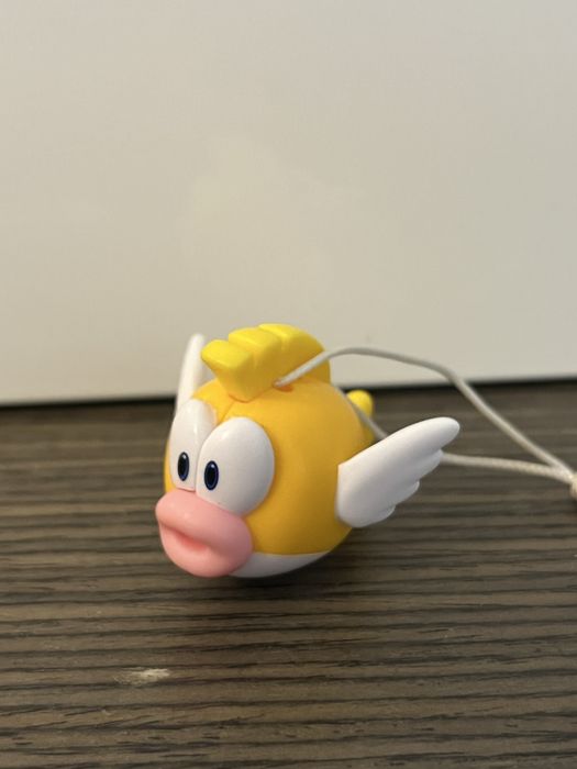 Boneco “Eep Cheep” (Super Mário)