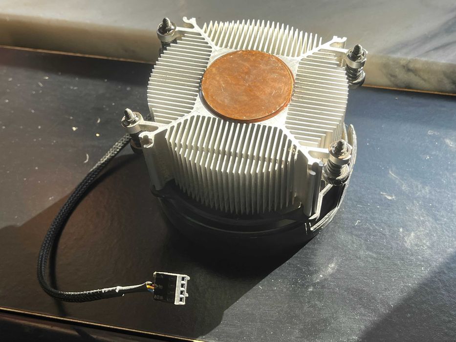 AMD Ryzen 5 2600X + Cooler