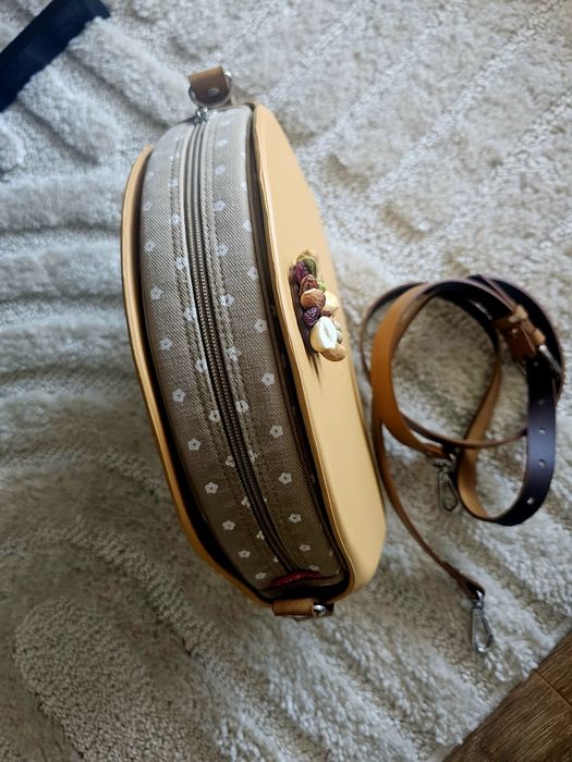 Obag moonlight cammello pasek skórzany guzik modelinowy organizer