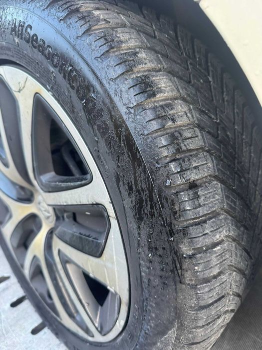 Felgi- opony 17'' Continental stalowe stalowe strukturalne z kołpakami