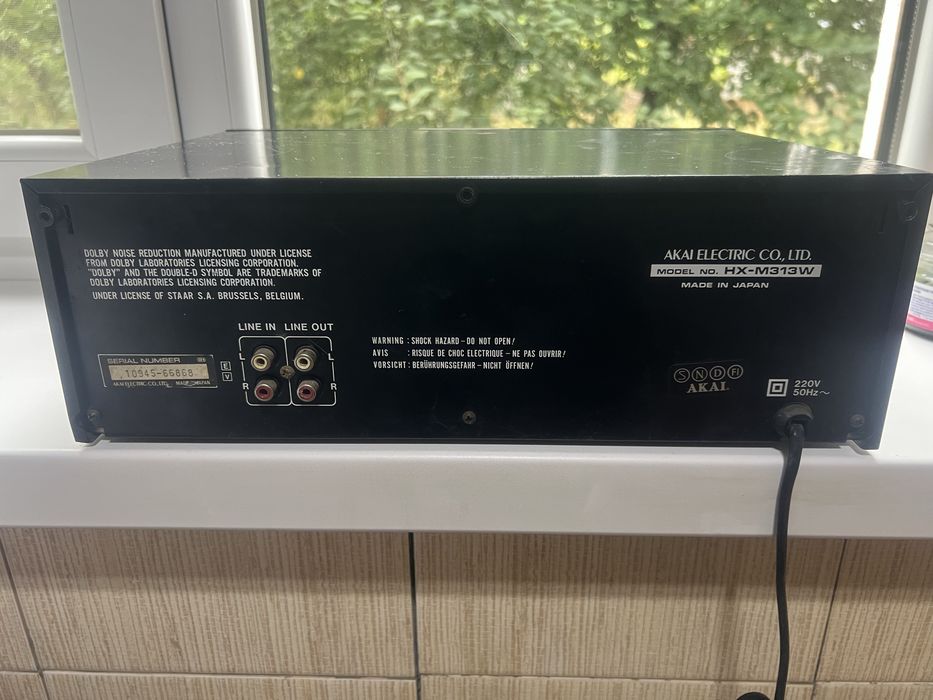 I’mДвокасетна дека Akai HX-M313W