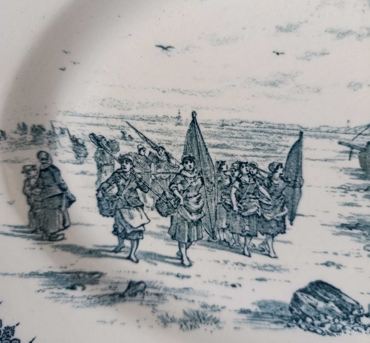 Travessa em Faiança Francesa