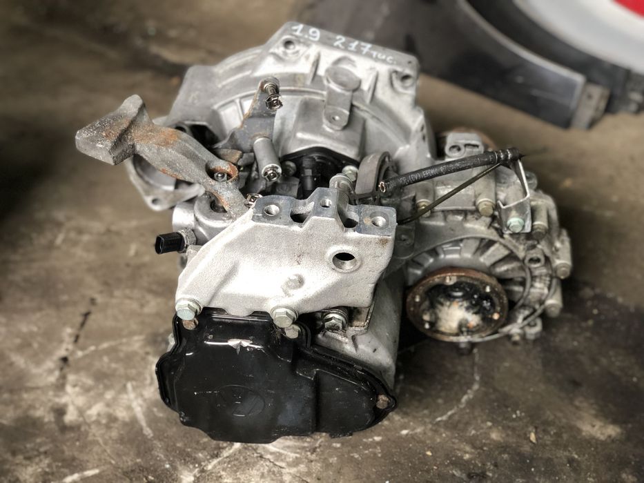 Коробка передач КПП 1.9 tdi 5 ст HNV пассат б6 гольф 5 шкода а5 кадди