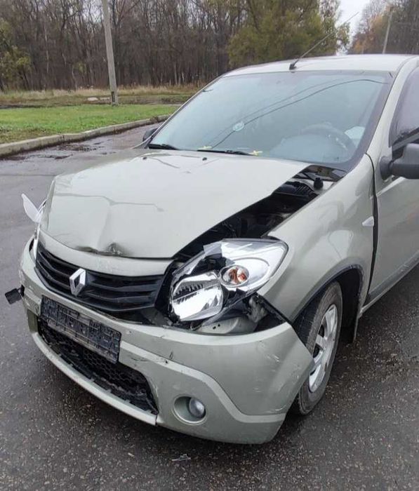 Продам Renault sandero 2012р. Пошкоджений