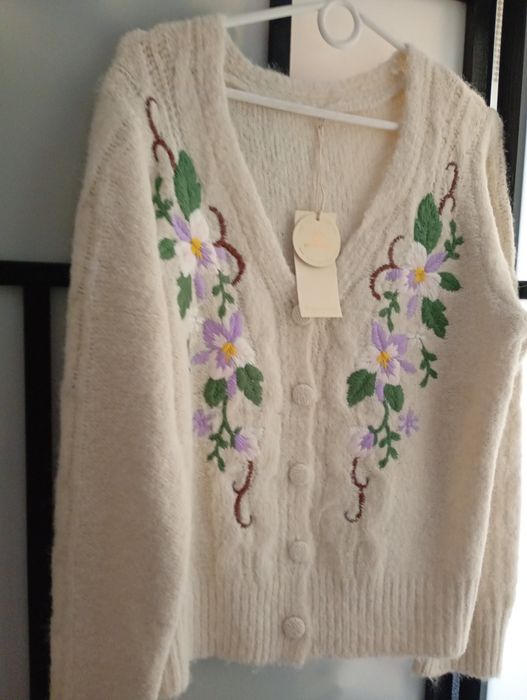 Nowe sweterki damskie