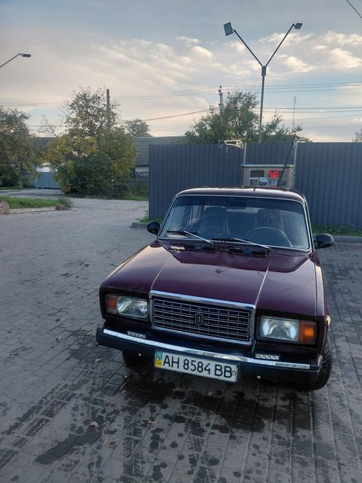 Автомобіль ВАЗ 2107