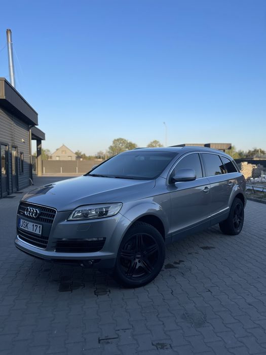 Продам Ауди Q7 Нерозмитнену