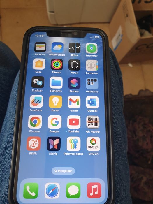 Vendo iphone xs  em muito bom estado
