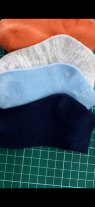 14 pares de meias, 6/18M mas tenho todos os tamanhos