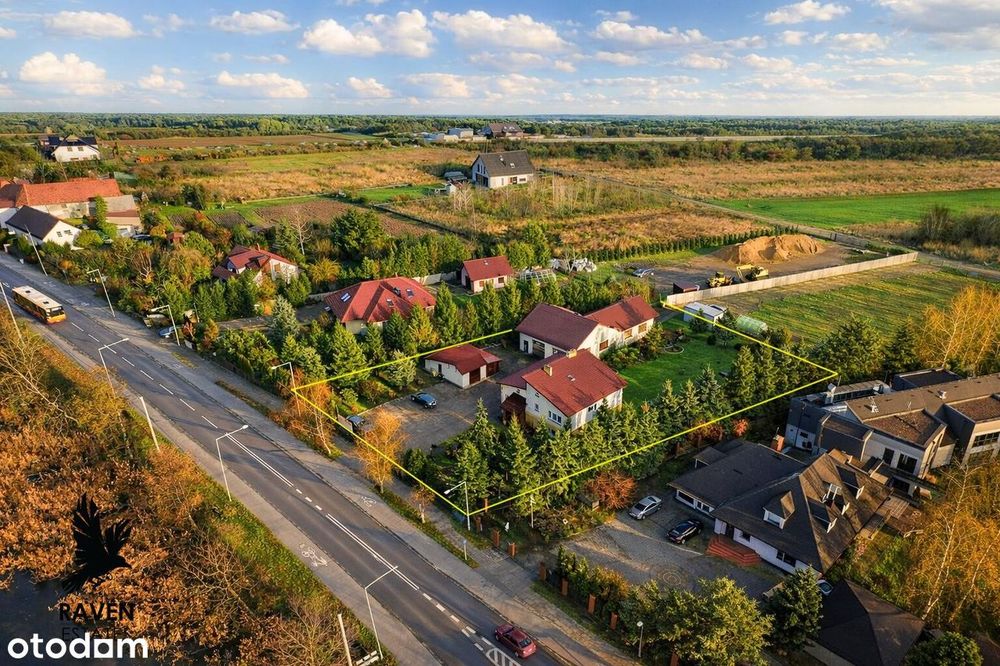 Przestronny dom z zabudową usługową