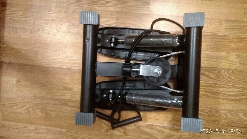 Степпер с эспандерами