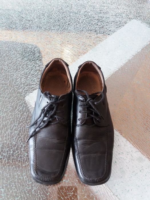 Buty czarne chłopiec rozm 33