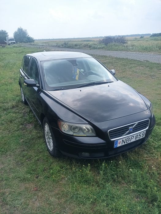 ПРОДАЄЦЯ Вольво v50