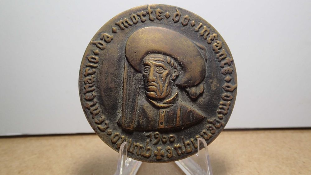 Placa em Bronze do Infante Dom Henrique