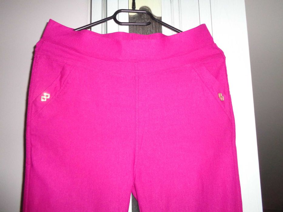 Sprzedam spodnie damskie .