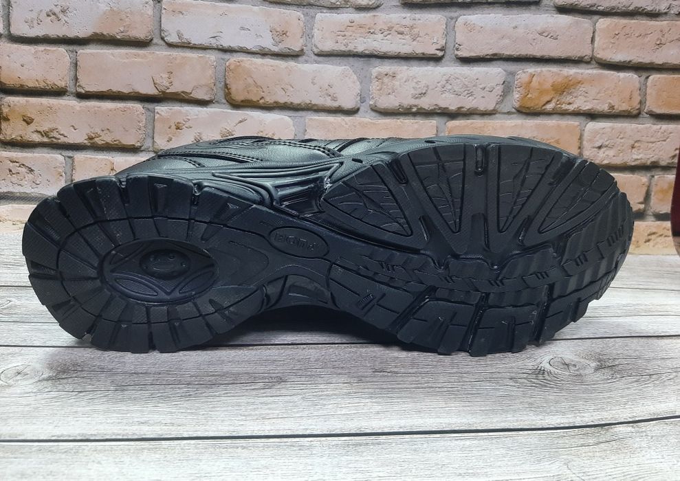 Шкіряні кросівки Bona 913V  47p