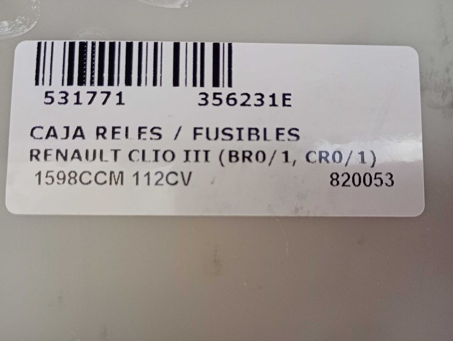 Caixa de fusiveis e reles
