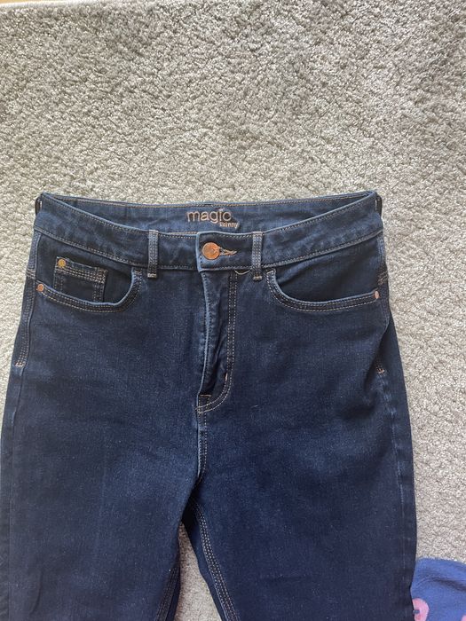 Ciemne granatowe jeansy marks & spener