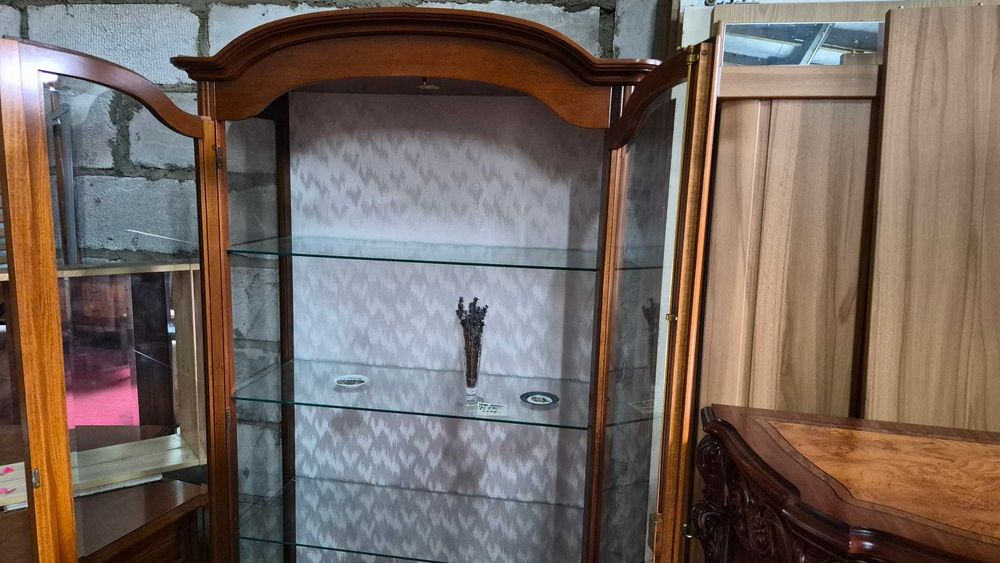 Piękna serwantka włoska witryna komoda stylowa z Niemiec komplet