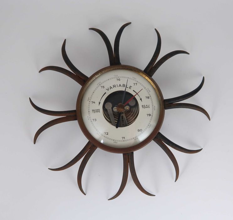 Barômetro Sol antigo em ferro forjado