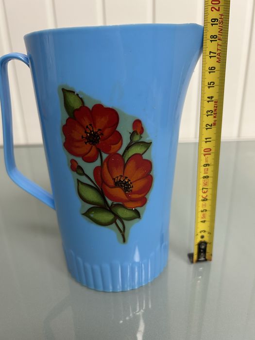 Jarro Vintage em Plástico