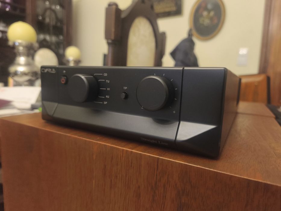 Cyrus Straight Line Amplificador Integrado
