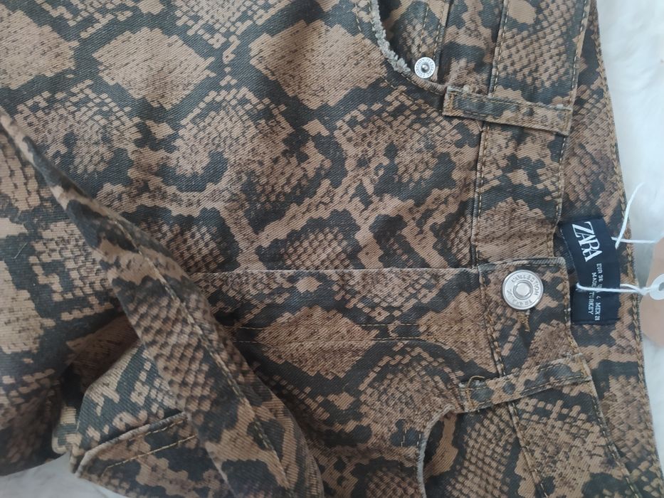 Spodnie wężowe.Jeans.36.Zara