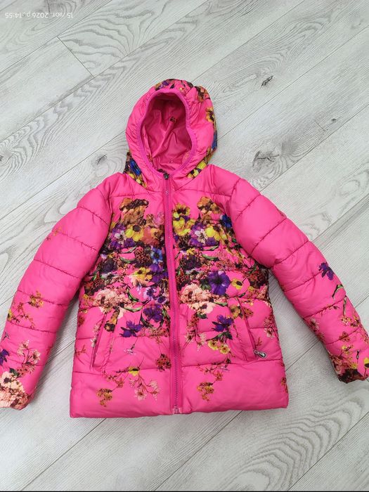 Продам куртку на дівчинку