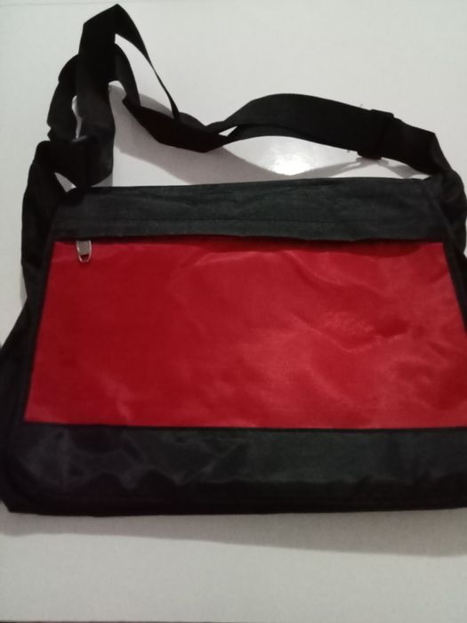 Carteira para transportar computador.