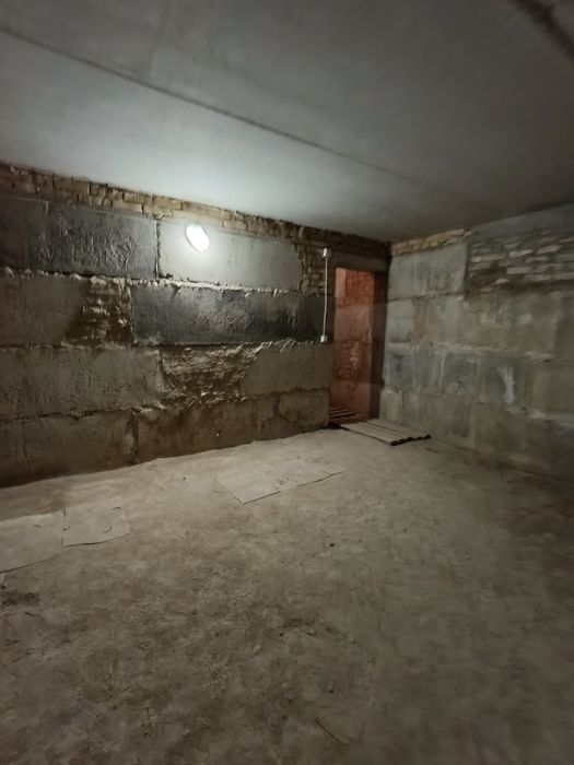 Продам нежитлове приміщення! Район Пивзавод. Вул. Ясна. ФАСАД. Цоколь!