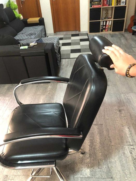 Cadeira de cabeleireiro / barbearia / Estética com apoio de cabeça