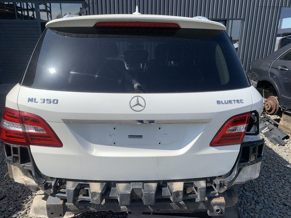 Кляпа/Кришка багажника/ Ляда Mercedes ML/Gle w166 Мерседес МЛ /ГЛЄ 166