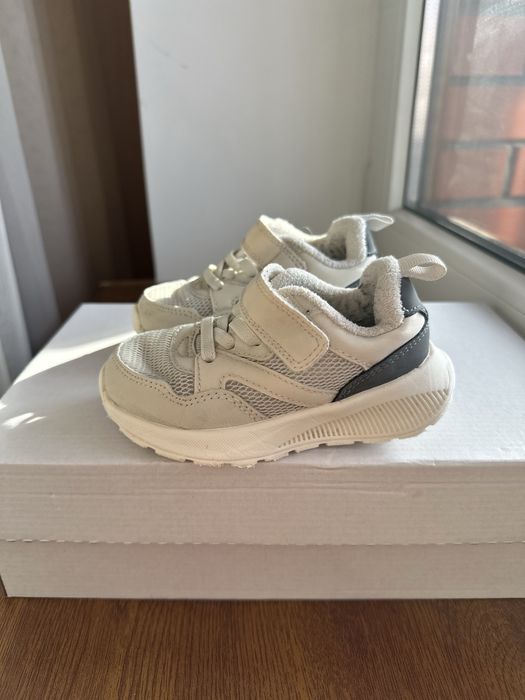 Кросівки hm 22 розмір