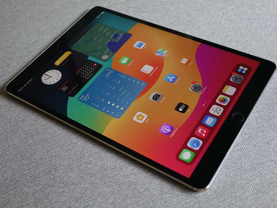 ИДЕАЛ Планшет Apple iPad PRO 10.5 Space Gray A1709 256GB Sim LTE акб 96% 80 Циклов