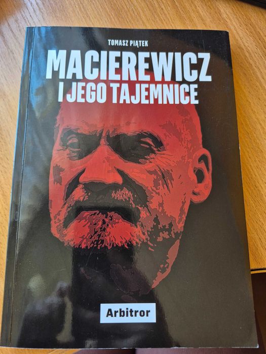 "Macierewicz i jego tajemnice" T. Piątek