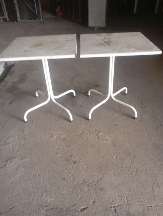 Vendo estas mesas muitas bonitas bom estado