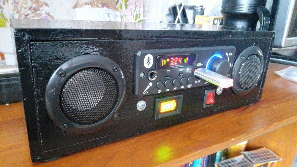 5 в 1  на аккумуляторах, мощность 10+10 Вт