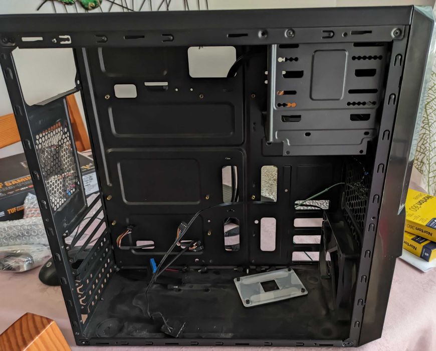 Two NOX cases (one includes a power supply)64750644974338123