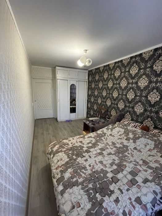 ПРОДАМ 2 кім. квартиру! СУПЕР - ЛОКАЦІЯ - Зарічанська! • ID 3318