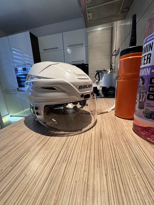 Kask hokejowy bauer
