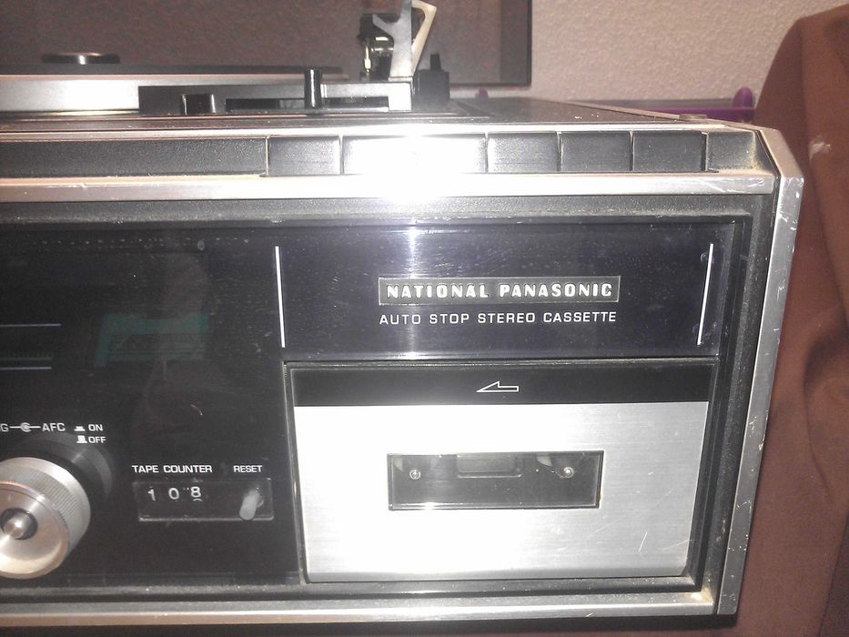 gira discos National Panasonic