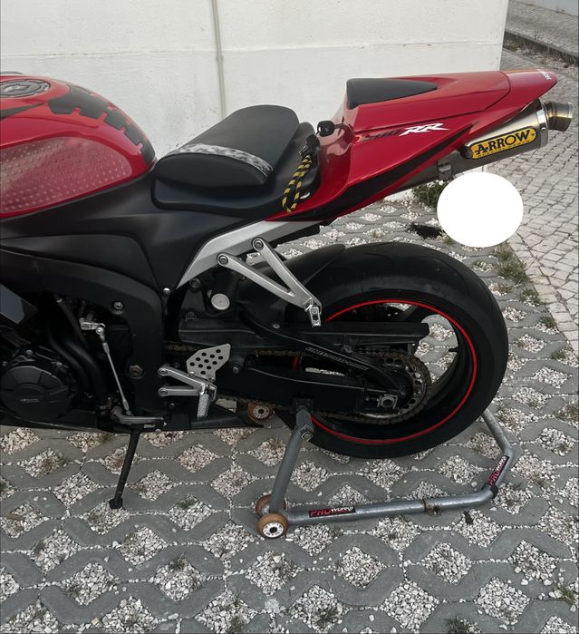 Honda CBR 600 RR (PC40)