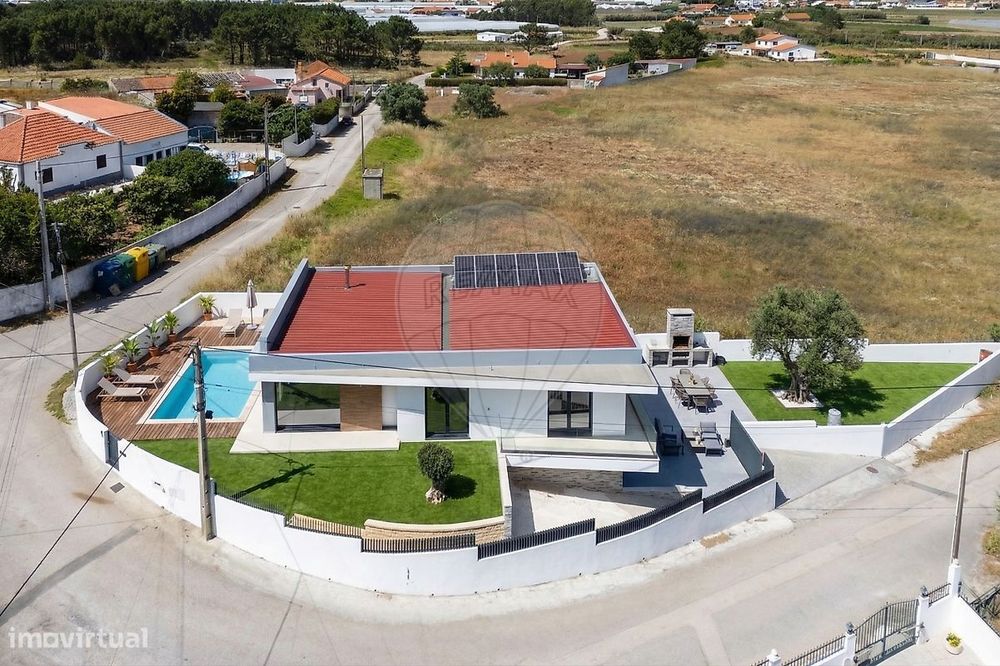Moradia T4 para venda