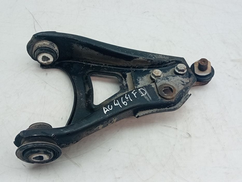 Braço de suspensão frente direito RENAULT Clio II (BB0/1/2_, CB0/1/2_)