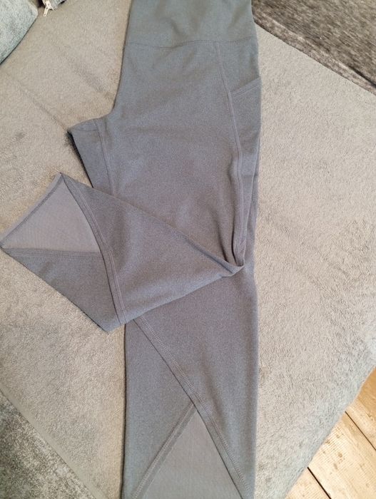 Leginsy fitness damskie