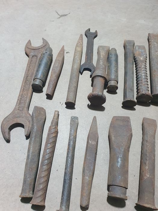 Продам зубила и ключи