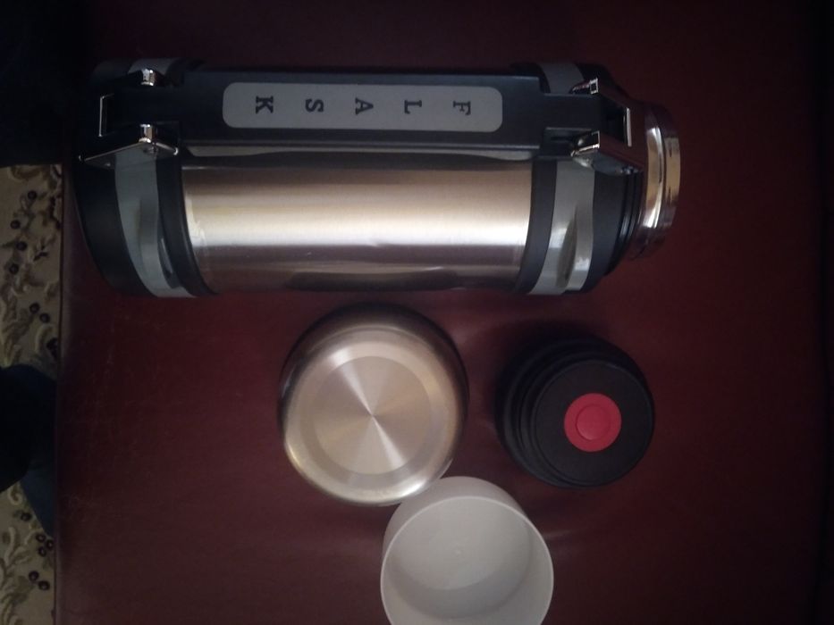 Термос металевий