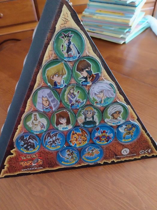 Coleção completa 50 tazos Yu Gi Oh com álbum